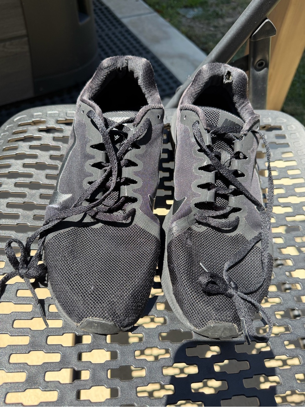 Nike Men's Black Mesh Running Sneakers
